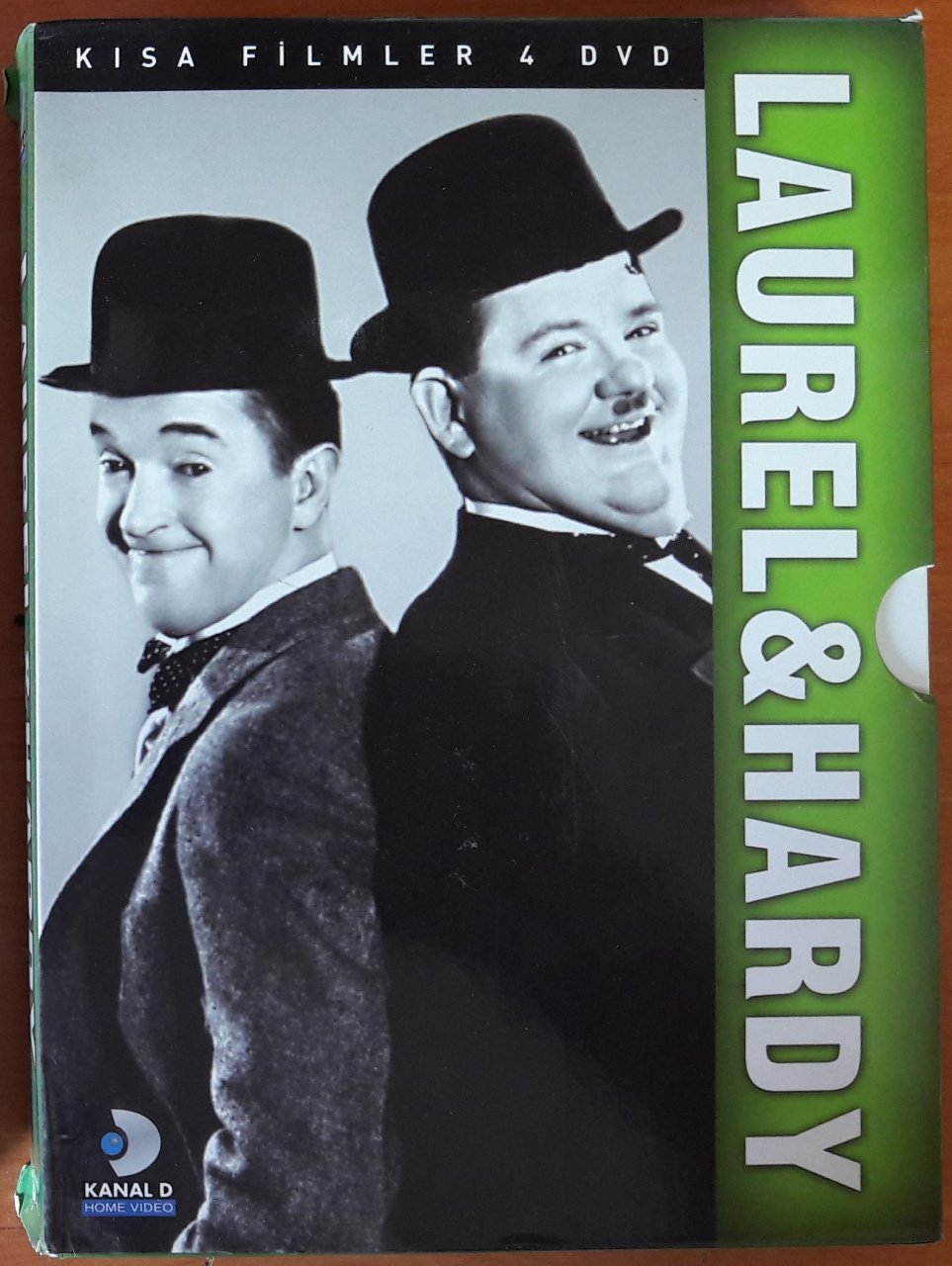 LAUREL & HARDY KISA FİLMLER - 4DVD 2.EL