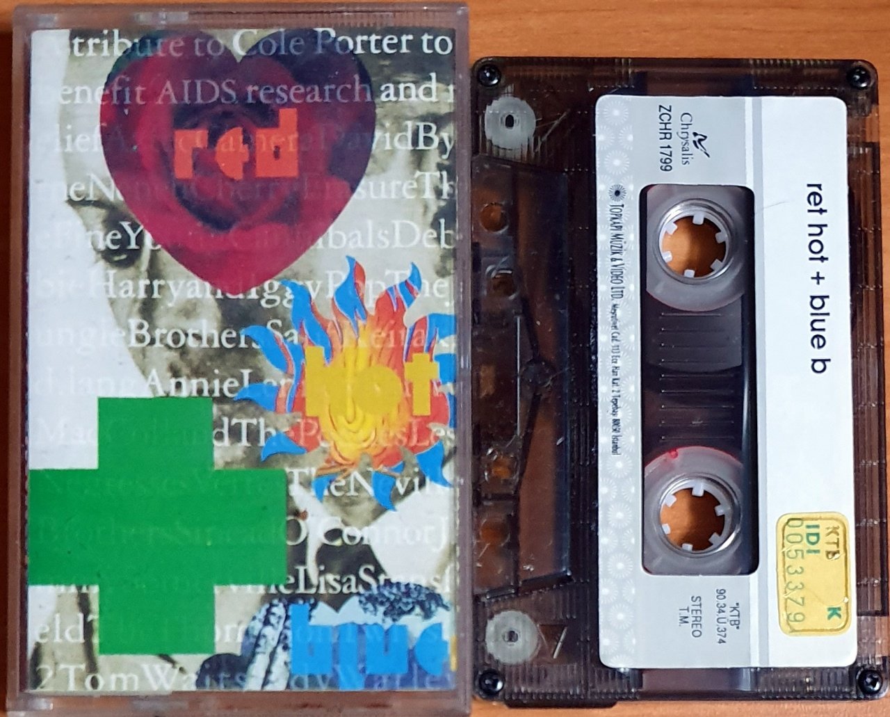 RED HOT + BLUE B / U2, ERASURE, LISA STANSFIELD, AZTEC CAMERA (1990) - KASET TOPKAPI 2.EL