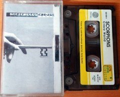 SCORPIONS - CRAZY WORLD (1990) PLAKSAN CASSETTE MADE IN TURKEY ''USED'' PAPER LABEL