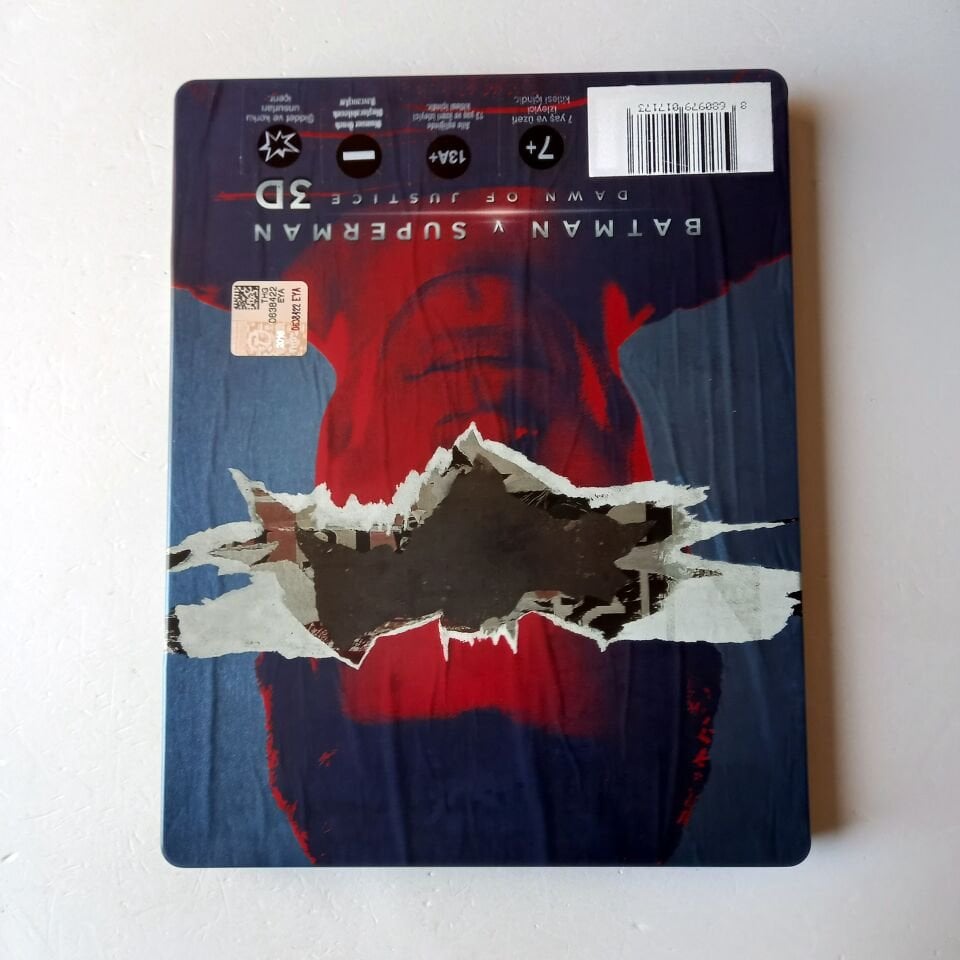 BATMAN V SUPERMAN: DAWN OF JUSTICE - BEN AFFLECK, HENRY CAVILL - YÖN.: ZACK SNYDER - 2BLU-RAY 3D STEELBOOK METAL KUTU 2.EL