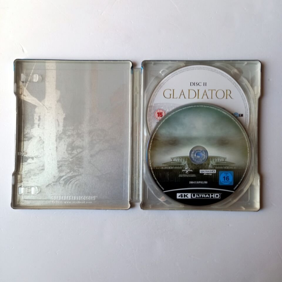 GLADIATOR - RUSSELL CROWE, JOAQUIN PHOENIX - YÖN.: RIDLEY SCOTT - 2BLU-RAY 4K STEELBOOK METAL KUTU 2.EL