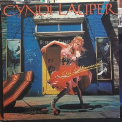 CYNDI LAUPER - SHE'S SO UNUSUAL (1983) - PLAK 2.EL