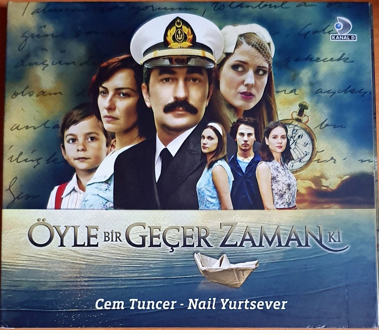 ÖYLE BİR GEÇER ZAMAN Kİ / DİZİ MÜZİKLERİ: CEM TUNCER, NAİL YURTSEVER (2011) - CD ADA MÜZİK 2.EL