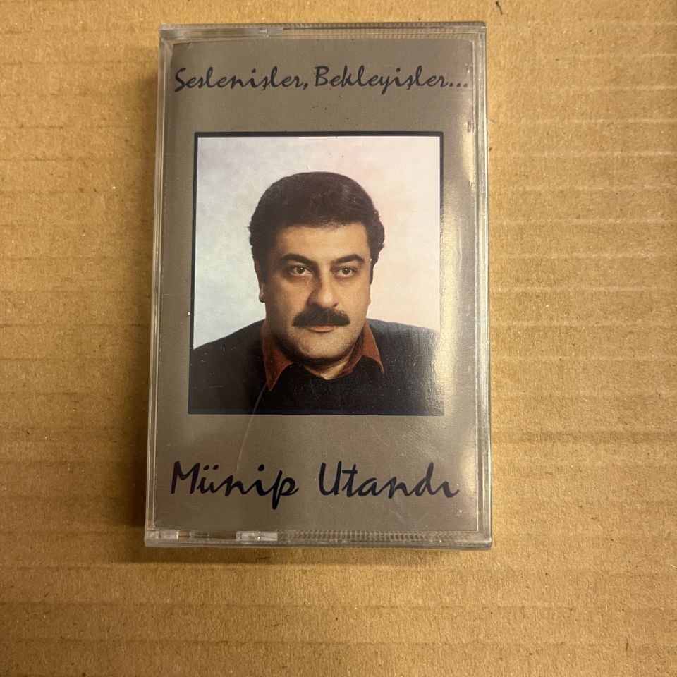 MÜNİP UTANDI - SESLENİŞLER BEKLEYİŞLER (2001) - KASET AMBALAJINDA SIFIR