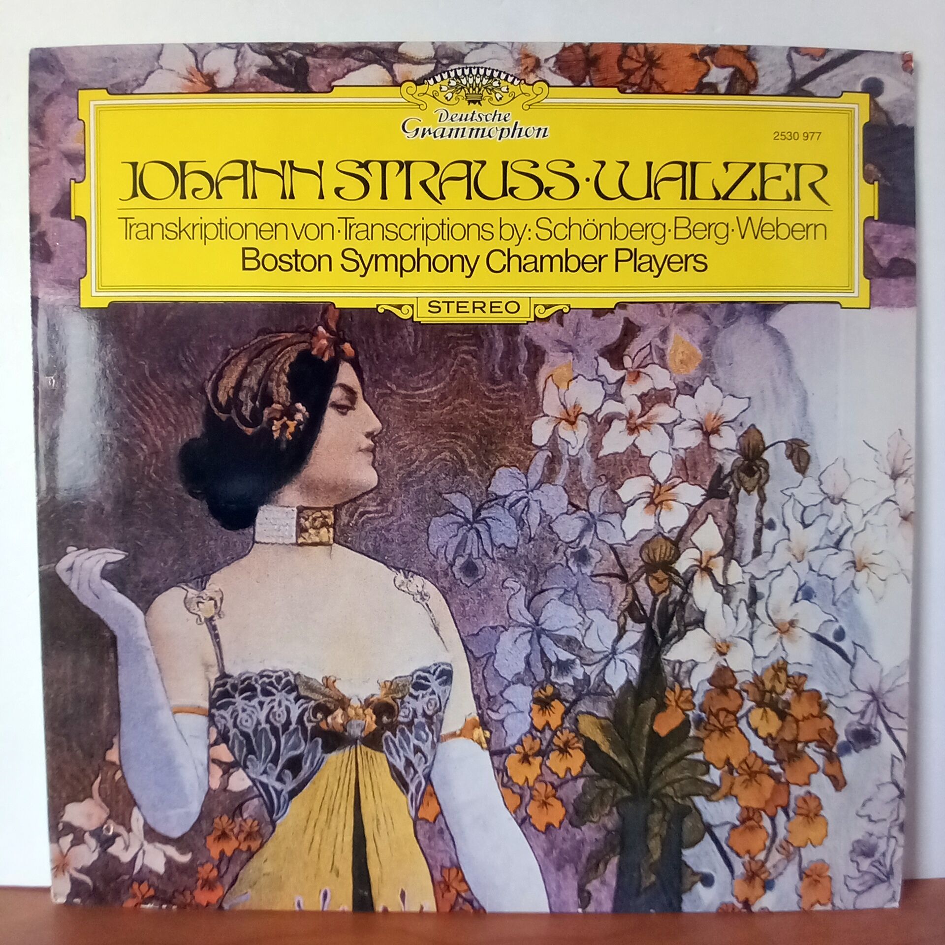 JOHANN STRAUSS, WALZER  / BOSTON SYMPHONY CHAMBER PLAYERS / TRANSCRIPTIONS BY:  SCHÖNBERG ∙ BERG ∙ WEBERN (1979) - LP 2.EL PLAK