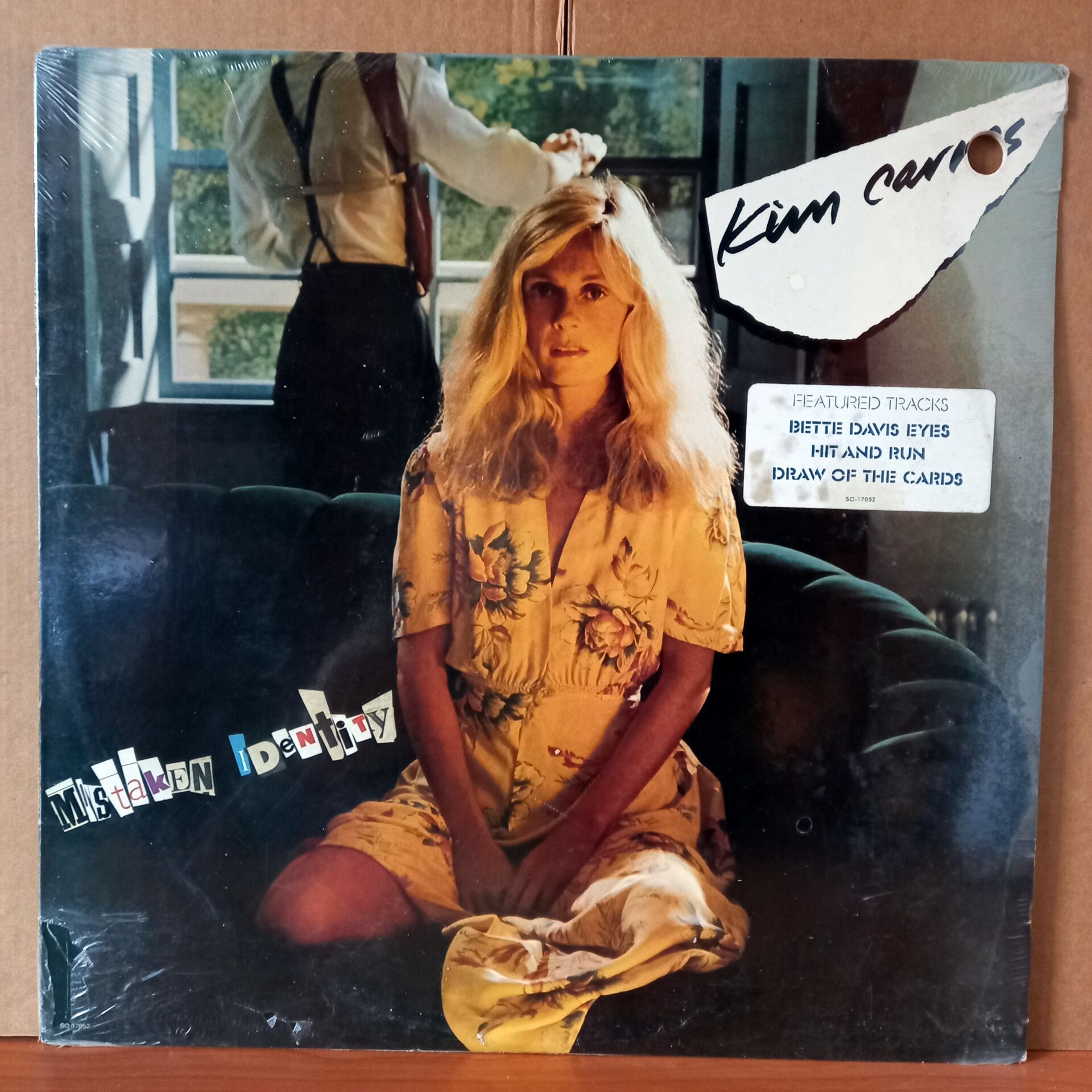 KIM CARNES – MISTAKEN IDENTITY (1981) - LP DÖNEM BASKISI SIFIR PLAK