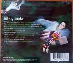 NİL KARAİBRAHİMGİL - NİL KIYISINDA (2009) - CD SIFIR