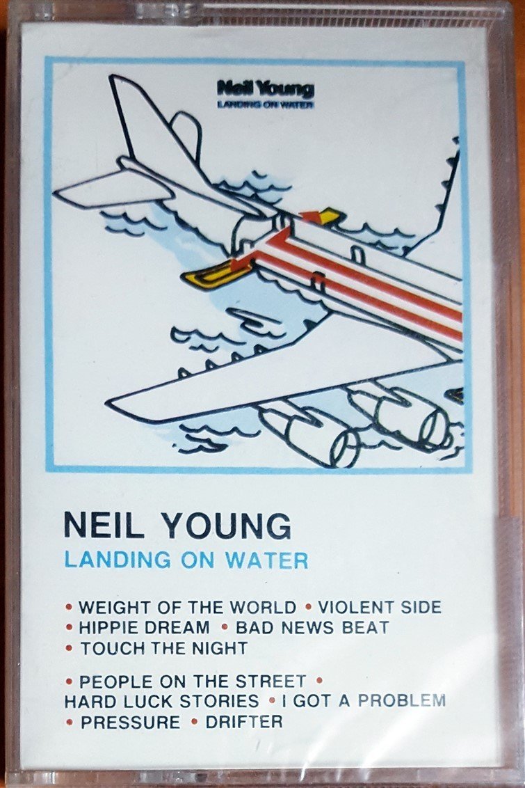 NEIL YOUNG - LANDING ON WATER (1987) MMY KASET SIFIR