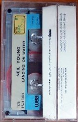NEIL YOUNG - LANDING ON WATER (1987) MMY KASET SIFIR