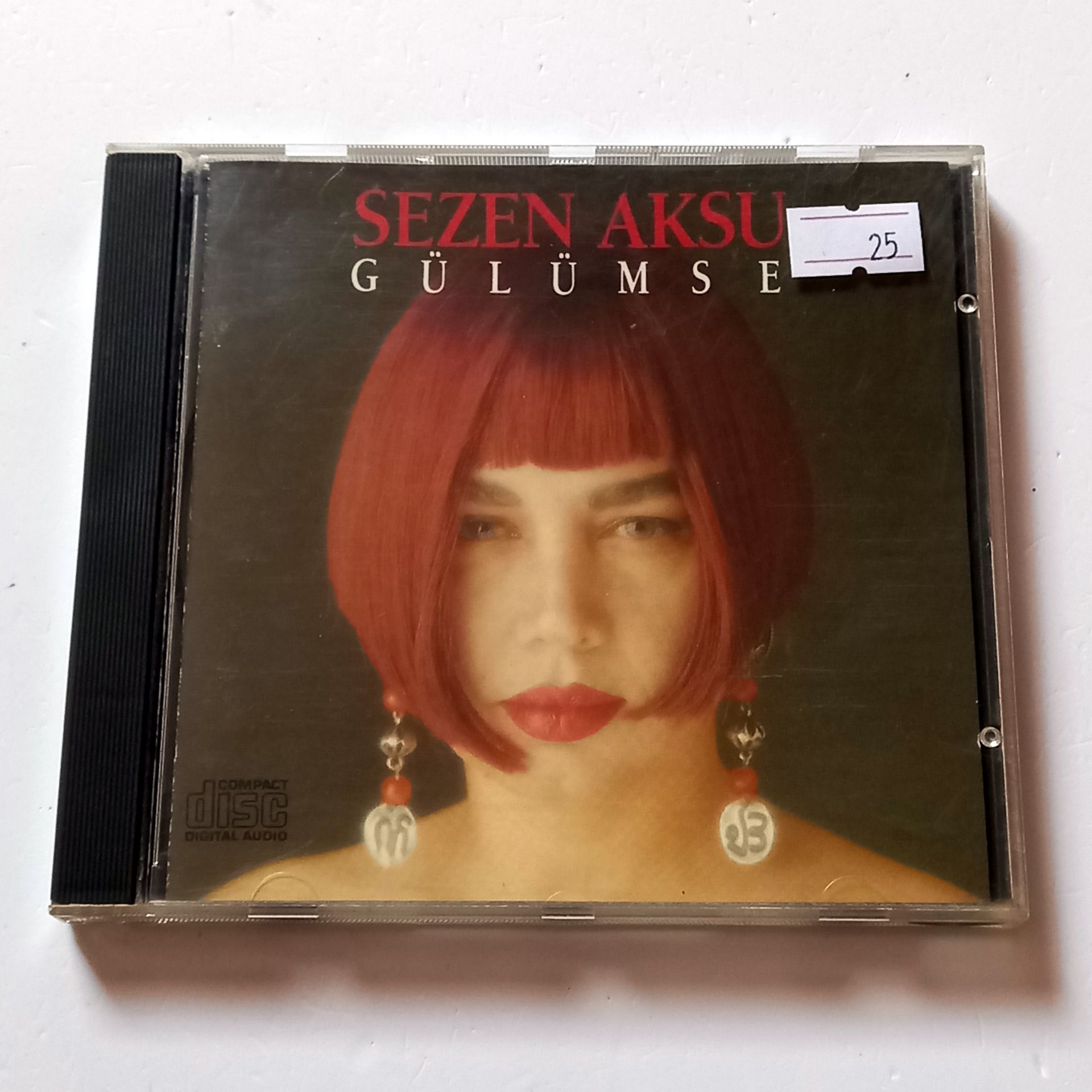 SEZEN AKSU - GÜLÜMSE - CD İKİNCİ EL