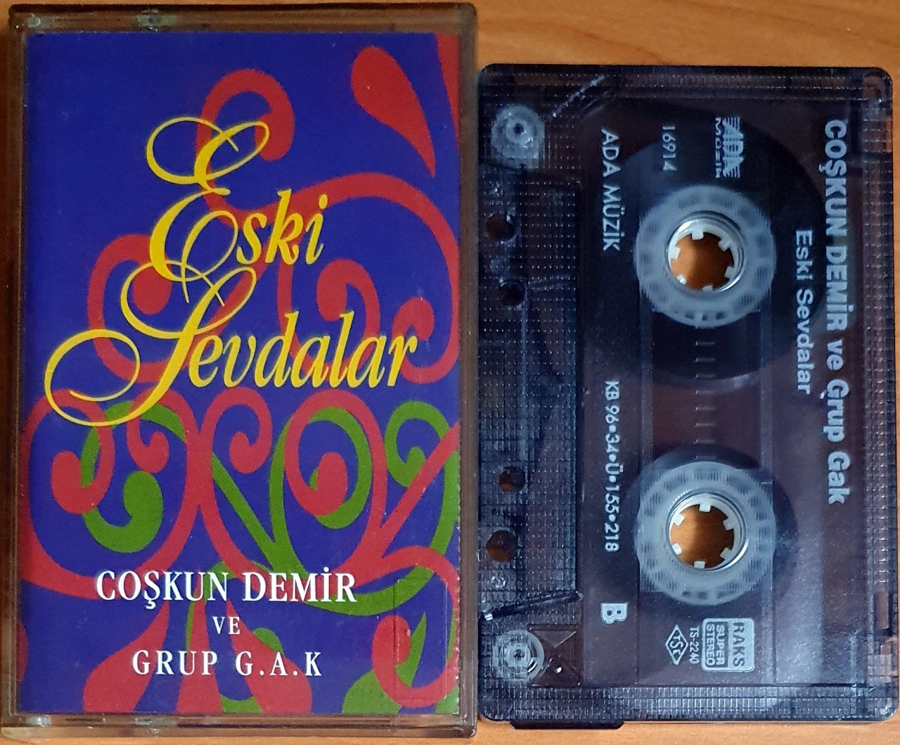 COŞKUN DEMİR VE GRUP G.A.K. - ESKİ SEVDALAR (1996) - KASET ADA MÜZİK 2.EL