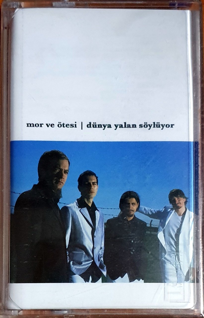 MOR VE ÖTESİ - DÜNYA YALAN SÖYLÜYOR (2004) - KASET PASAJ SIFIR