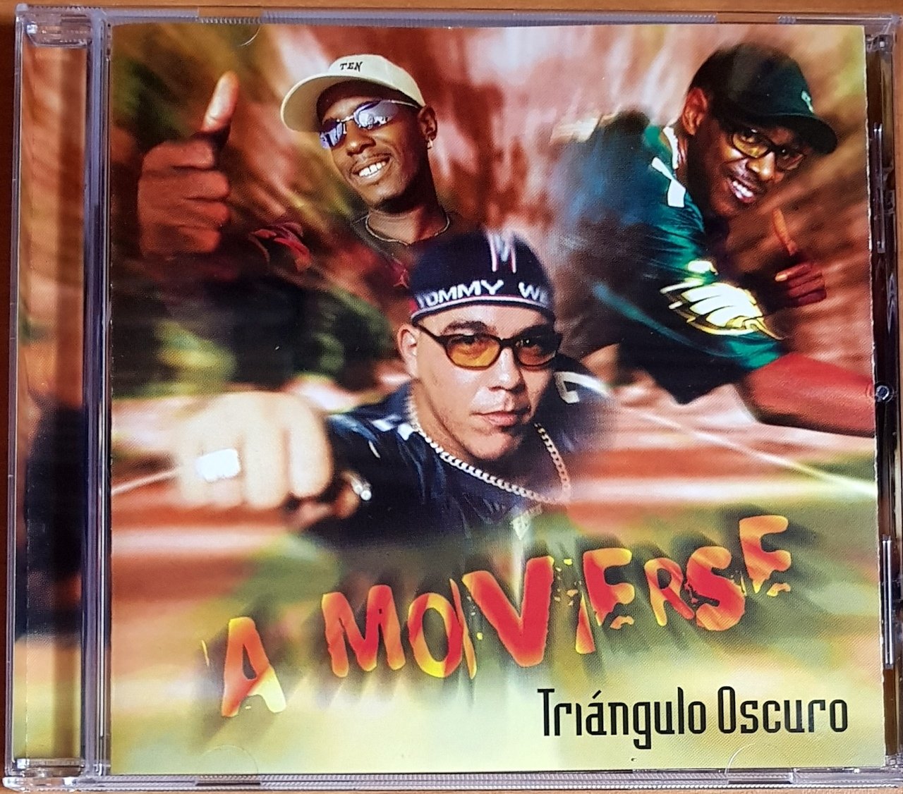 TRIANGULO OSCURO - A MOVERSE (2001) EGREM CD 2.EL