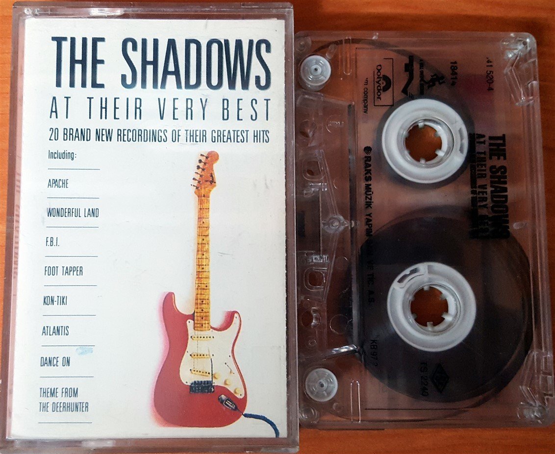SHADOWS - AT THEIR VERY BEST (1997) RAKS CASSETTE MADE IN TURKEY ''USED''