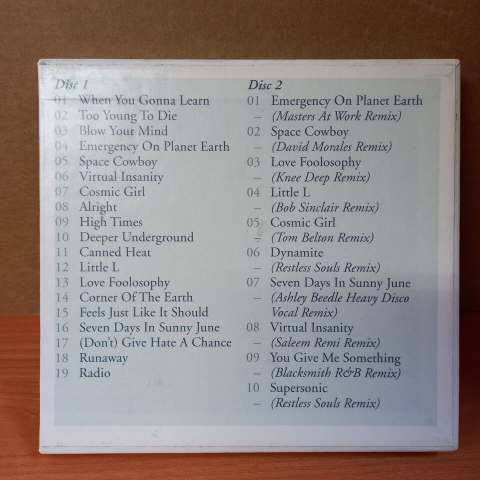 JAMIROQUAI - HIGH TIMES SINGLES 1992-2006 (2006) - 2CD 2. EL