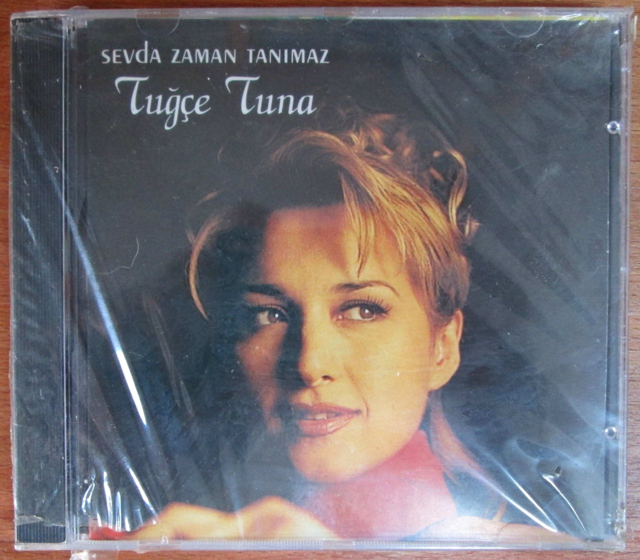 TUĞÇE TUNA - SEVDA ZAMAN TANIMAZ - CD SIFIR