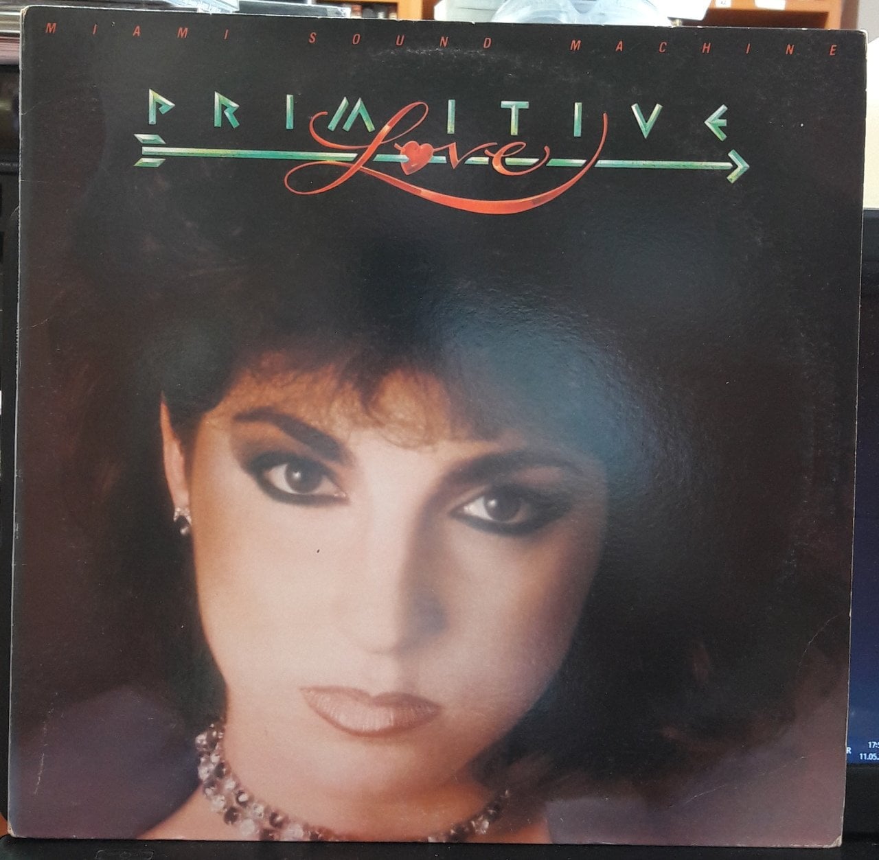 MIAMI SOUND MACHINE - PRIMITIVE LOVE (1985) - PLAK 2.EL (GLORIA ESTEFAN)