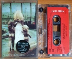 SOUL ASYLUM - GRAVE DANCERS UNION (1992) - KASET MADE IN UK COLUMBIA 2.EL