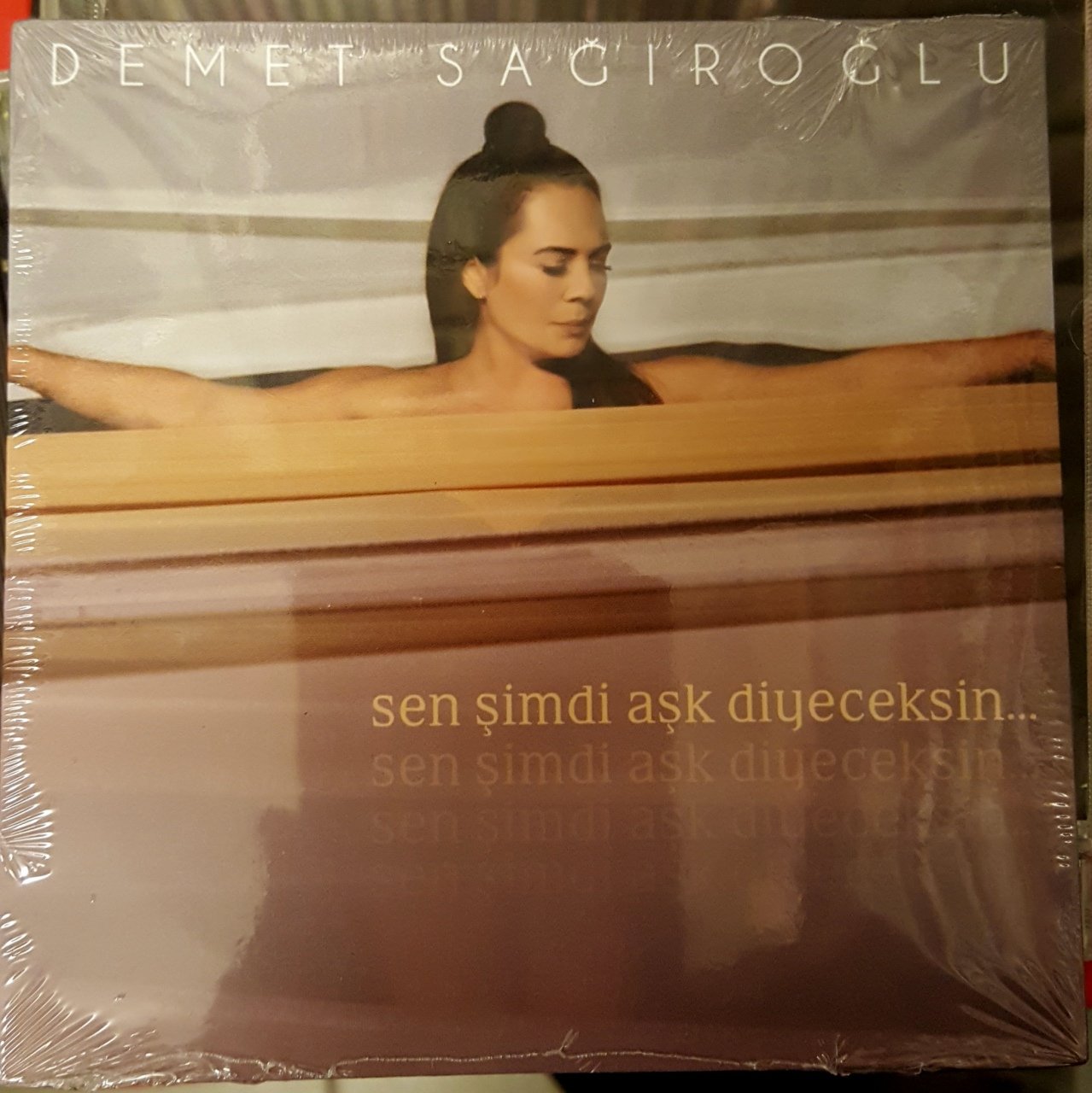 DEMET SAĞIROĞLU - SEN ŞİMDİ AŞK DİYECEKSİN (2018) - CD SINGLE CARDSLEEVE SIFIR