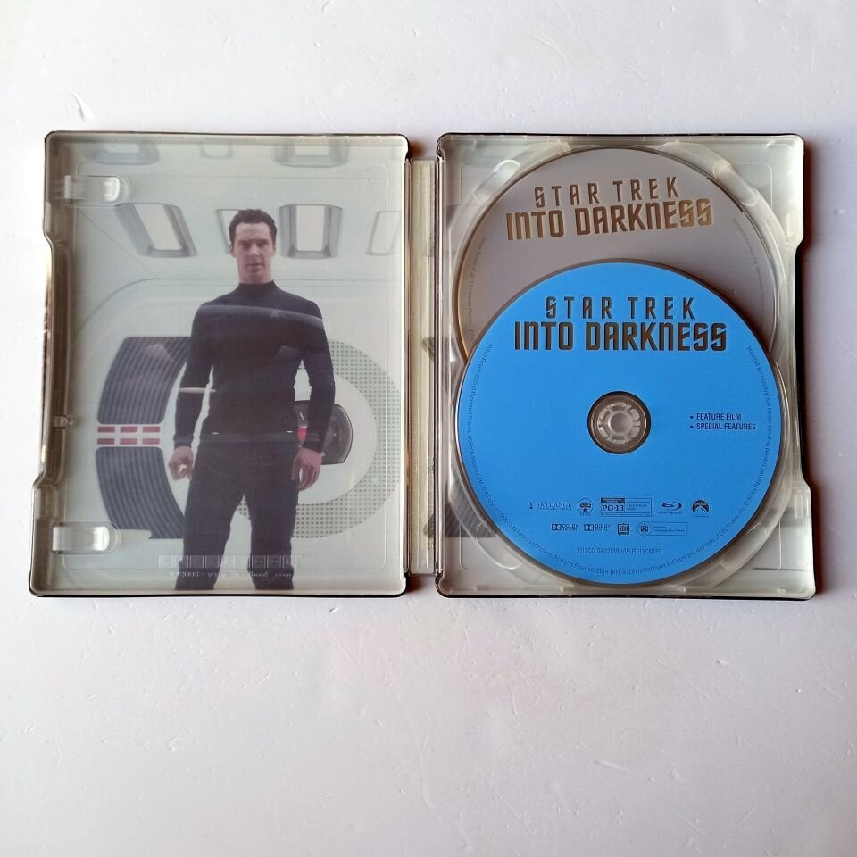 STAR TREK INTO DARKNESS - CHRIS PINE, ZACHARY QUINTO, SIMON PEGG - YÖN.: J.J. ABRAMS - 2BLU-RAY STEELBOOK METAL KUTU 2.EL TÜRKÇE ALTYAZI YOKTUR