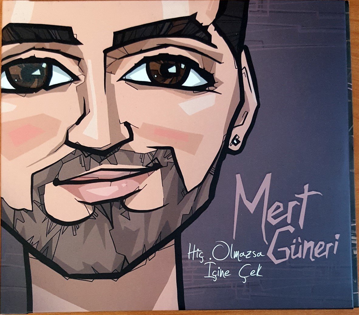 MERT GÜNERİ - HİÇ OLMAZSA İÇİNE ÇEK SINGLE CD 2.EL