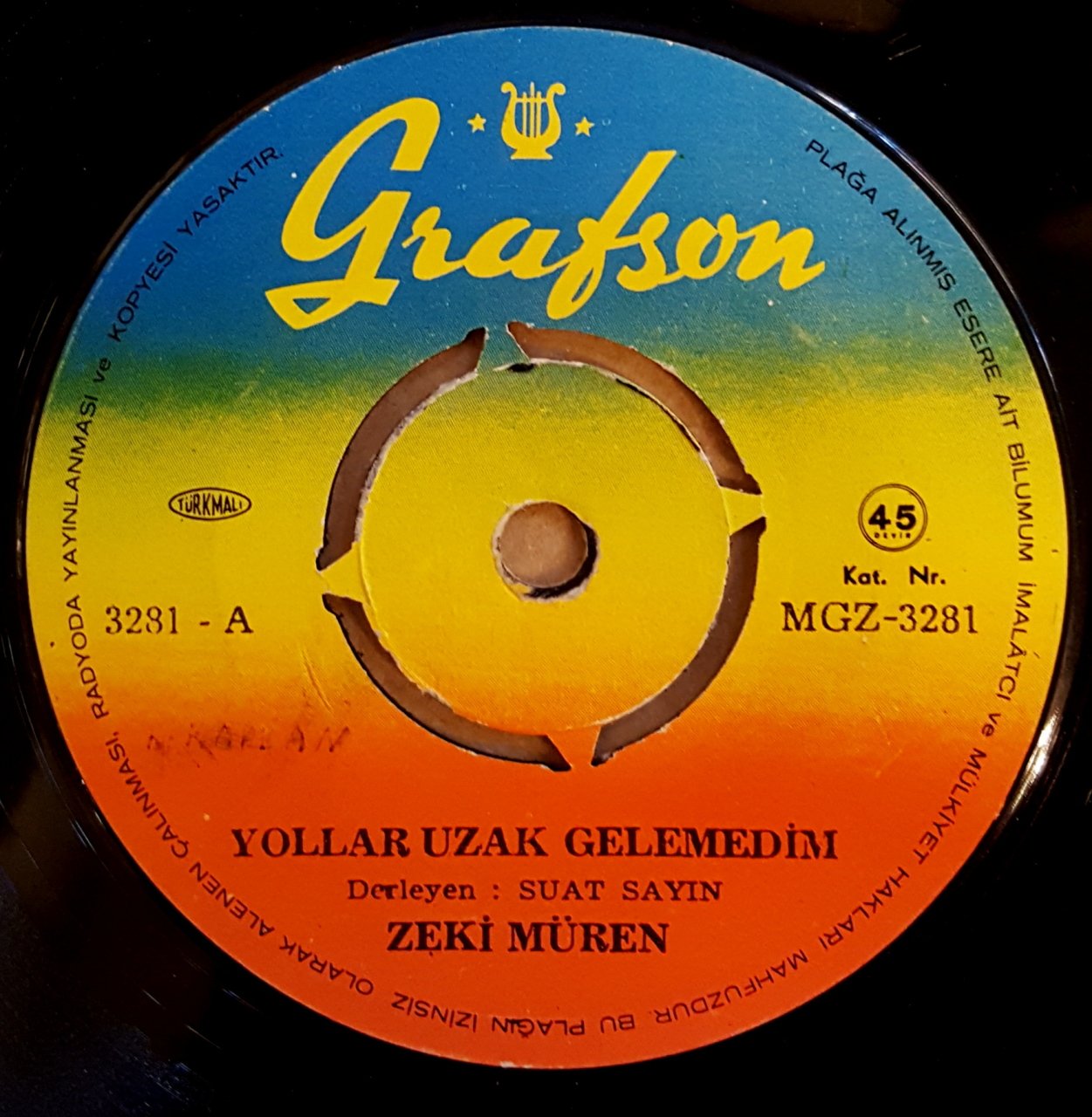 ZEKİ MÜREN - YOLLAR UZAK GELEMEDİM / SENİNLE BİR SONBAHAR - 7'' 45 DEVİR KAPAKSIZ GRAFSON 2.EL PLAK