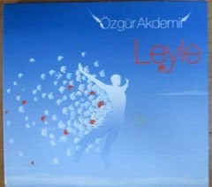 ÖZGÜR AKDEMİR - LEYLE - DIGIPACK CD 2.EL