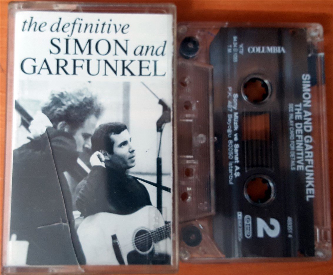 SIMON AND GARFUNKEL - THE DEFINITIVE (1994) SONY CASSETTE MADE IN TURKEY ''USED''