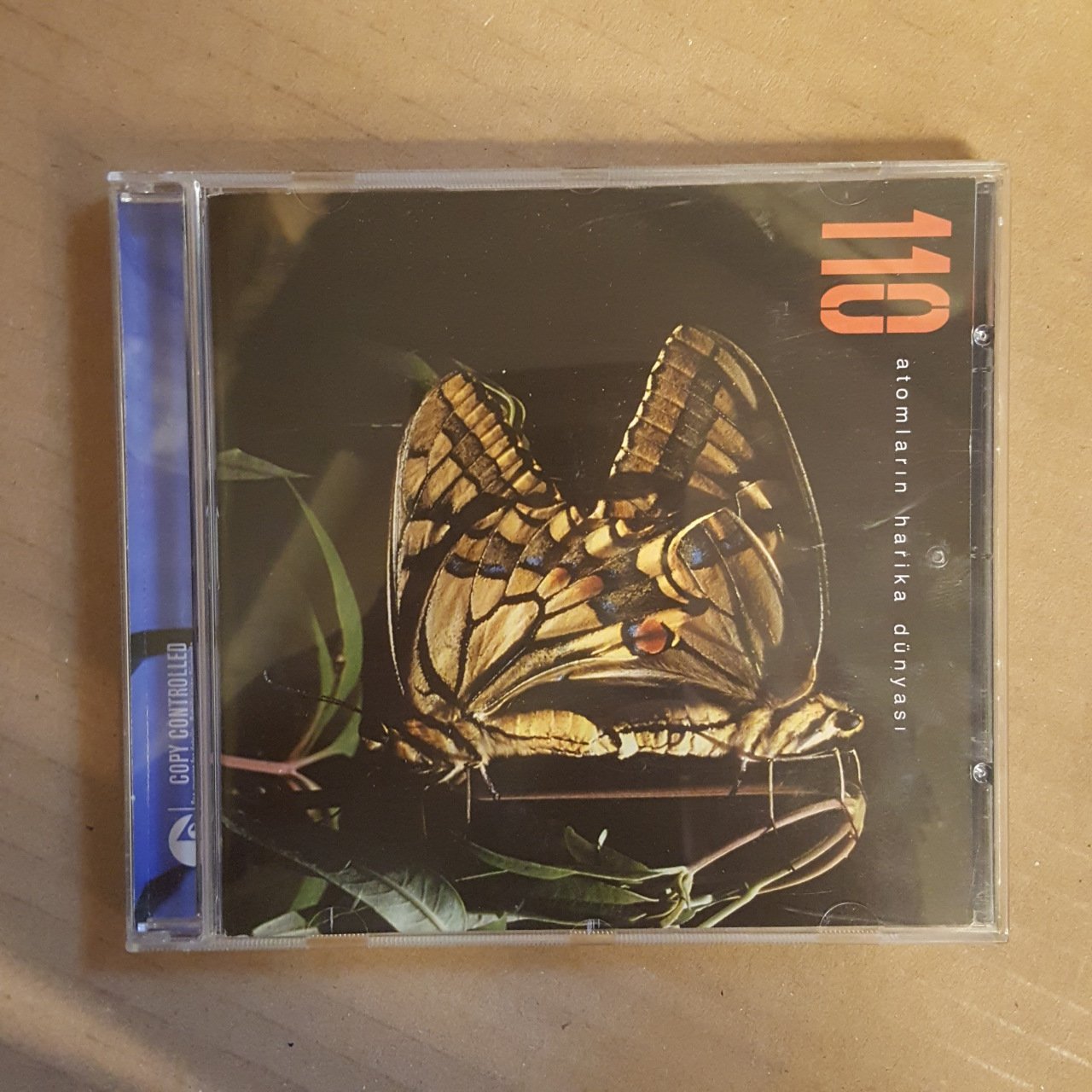 110 - ATOMLARIN HARİKA DÜNYASI (2005) - CD 2.EL