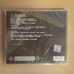 KAÇAK - SİLAHLI VE TEHLİKELİ (2009) - CD SIFIR