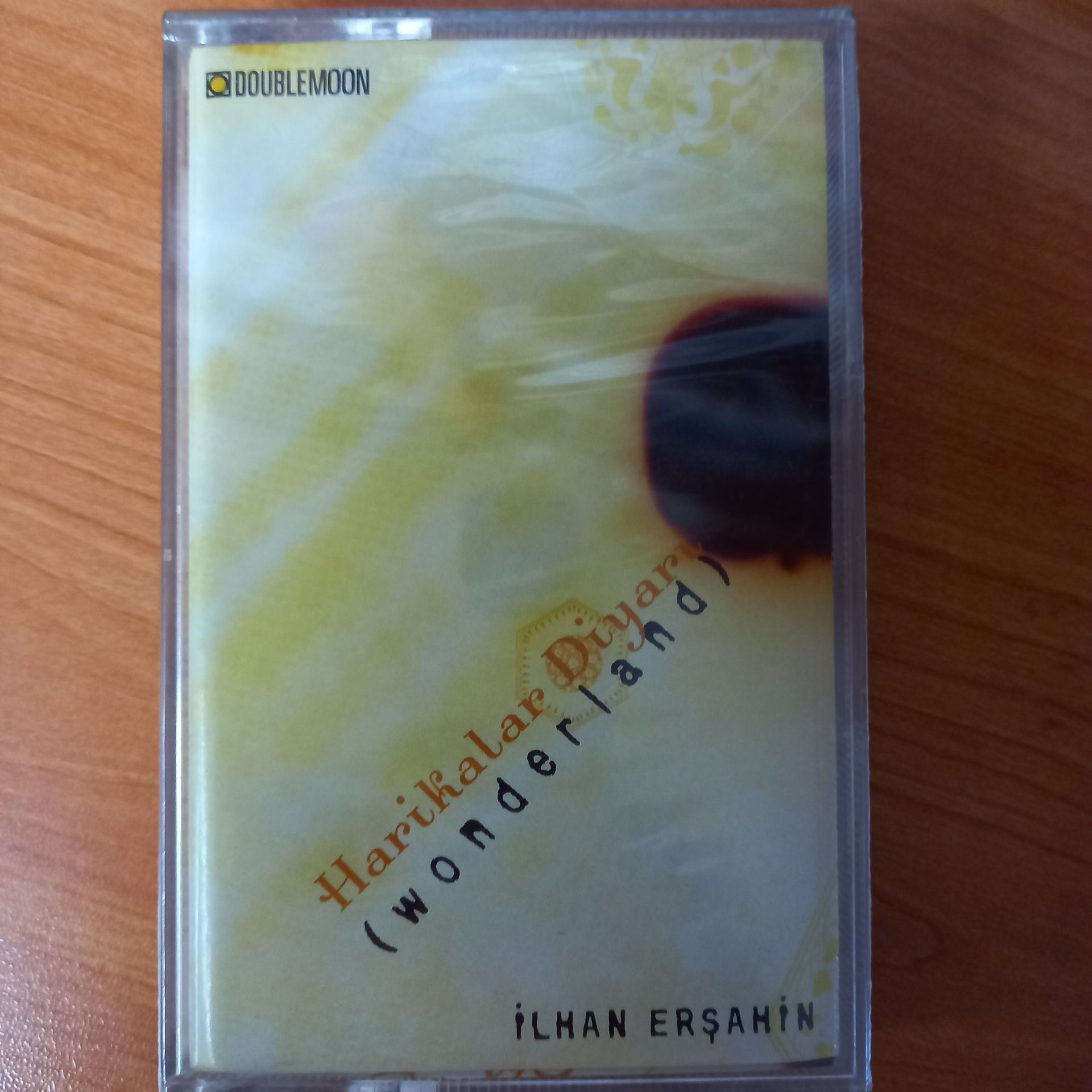İLHAN ERŞAHİN - HARİKALAR DİYARINDA / WONDERLAND - KASET SIFIR