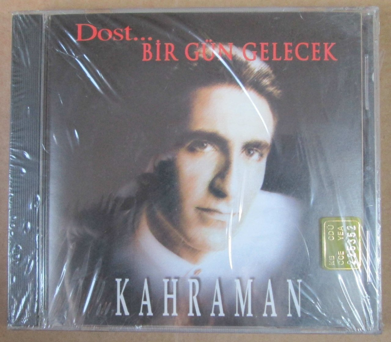 KAHRAMAN - DOST BİR GÜN GELECEK CD SIFIR