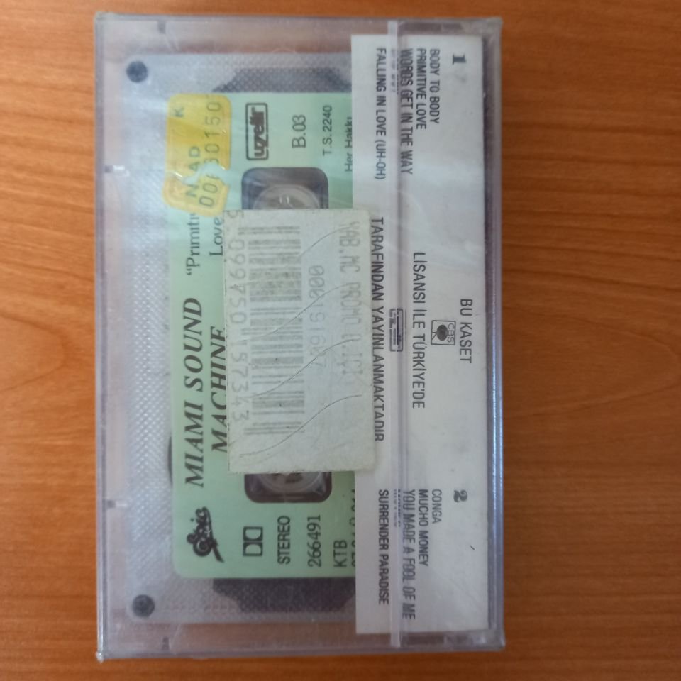 MIAMI SOUND MACHINE - PRIMITIVE LOVE (1987) - KASET SIFIR