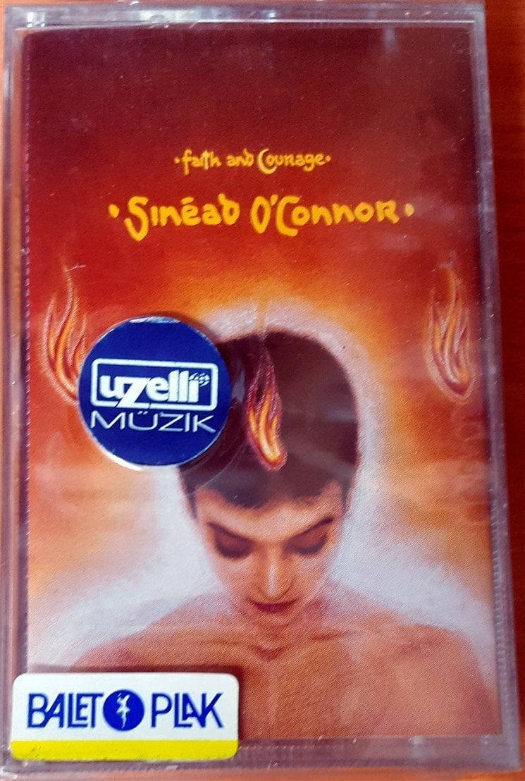 SINEAD O'CONNOR - FAITH AND COURAGE CASSETTE MADE IN GERMANY ''NEW''