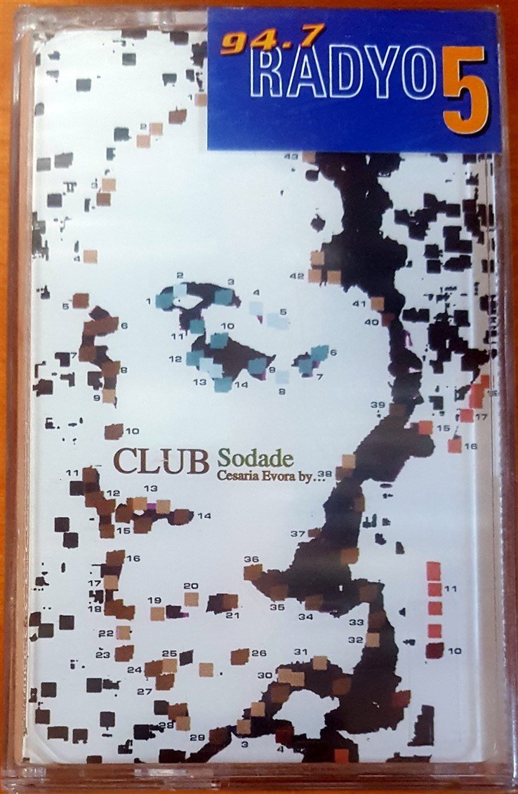 CESARIA EVORA - CLUB SODADE BY / REMIX ALBUM / 4 HERO CARL CRAIG KERRI CHANDLER OSUNLADE KASET SIFIR