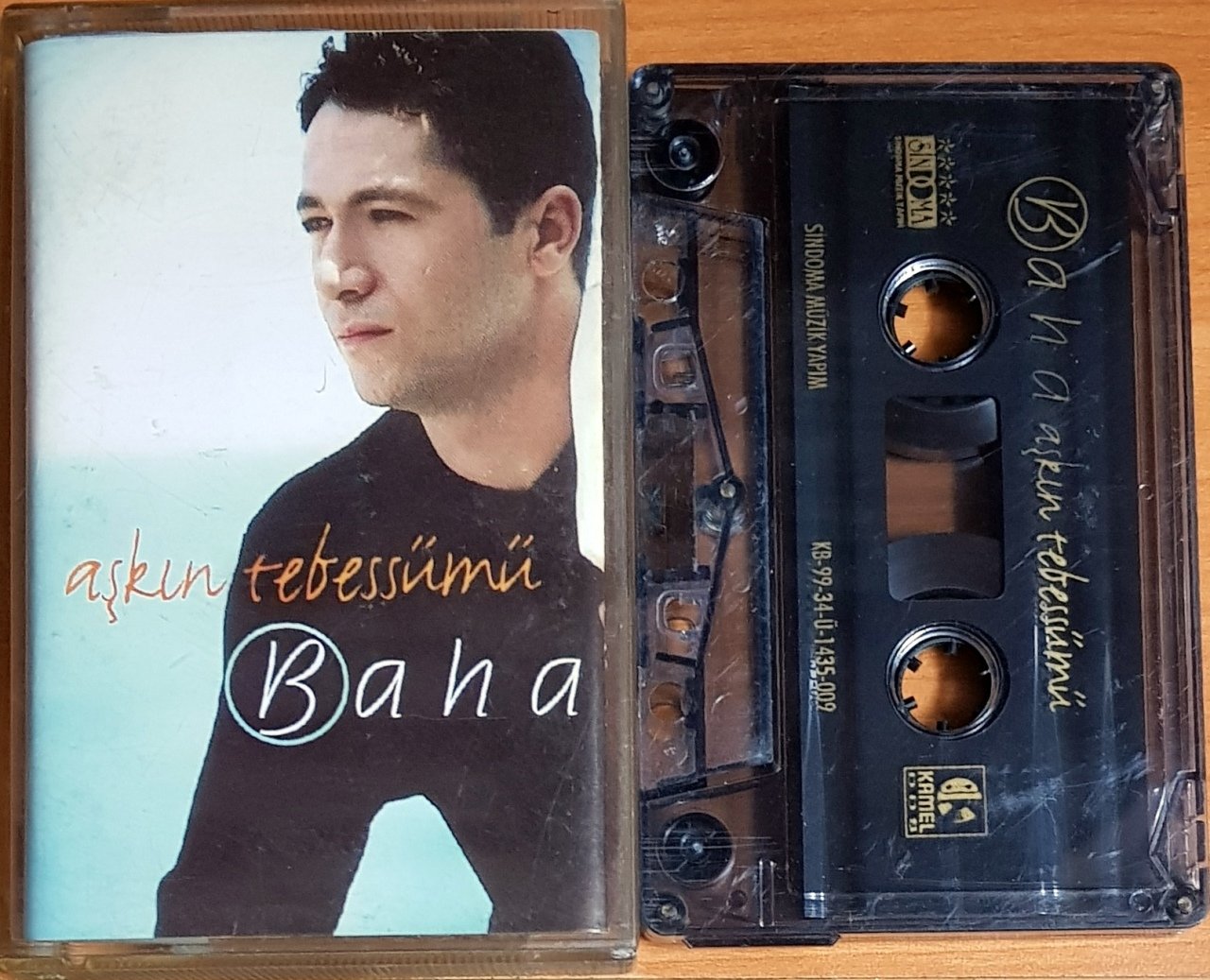 BAHA - AŞKIN TEBESSÜMÜ (1999) SİNDOMA MÜZİK KASET 2.EL