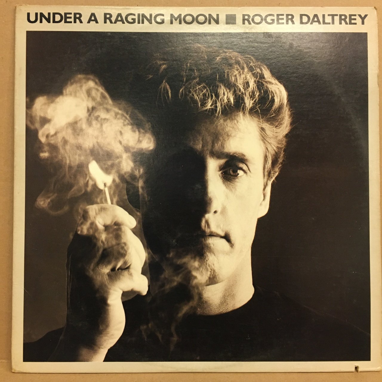 ROGER DALTREY - UNDER A RAGING MOON (1985) - 2.EL PLAK