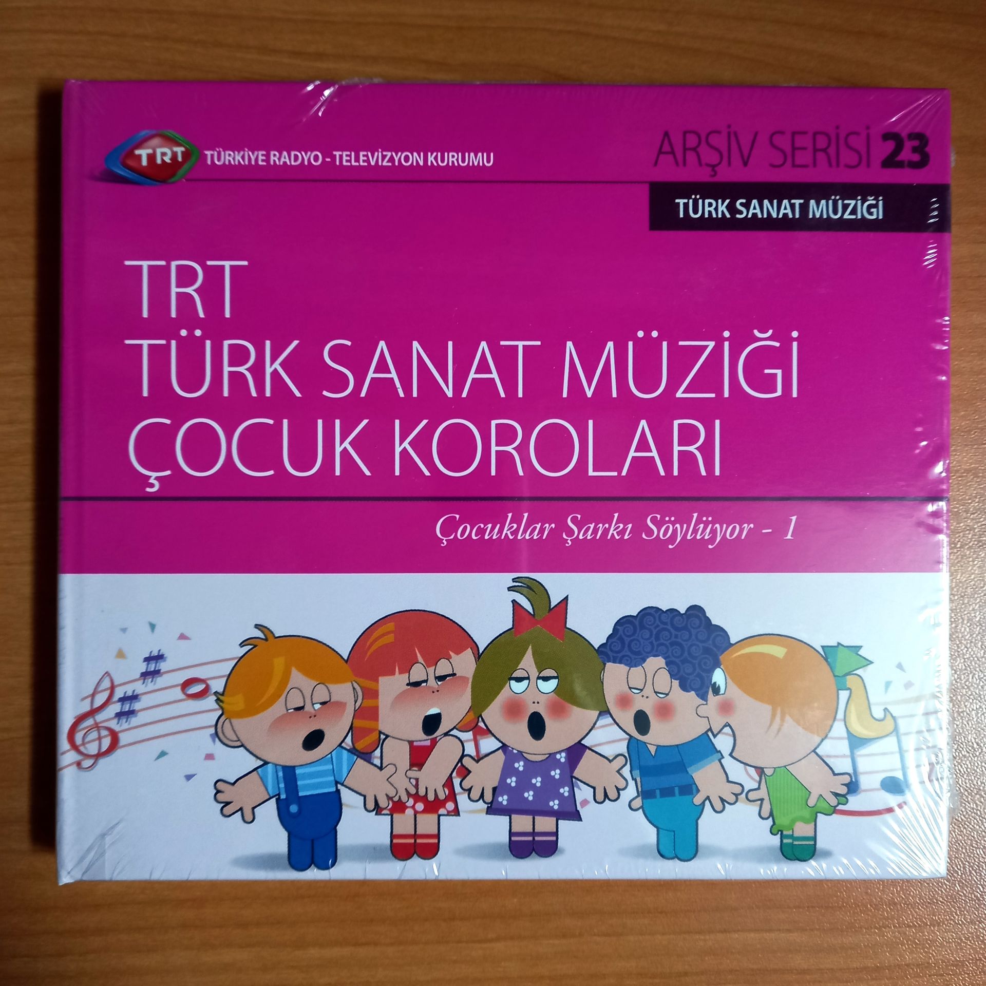TRT TÜRK SANAT MÜZİĞİ ÇOCUK KOROLARI - ÇOCUKLAR ŞARKI SÖYLÜYOR-1 / TÜRK SANAT MÜZİĞİ / TRT ARŞİV SERİSİ 23 - CD SIFIR