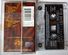 DEEP PURPLE - BANANAS CASSETTE MADE IN HOLLAND ''USED''