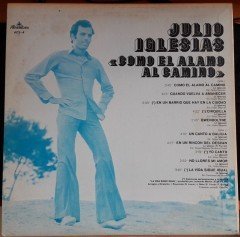 JULIO IGLESIAS - COMO EL ALAMO AL CAMINO (1972) - 2.EL PLAK