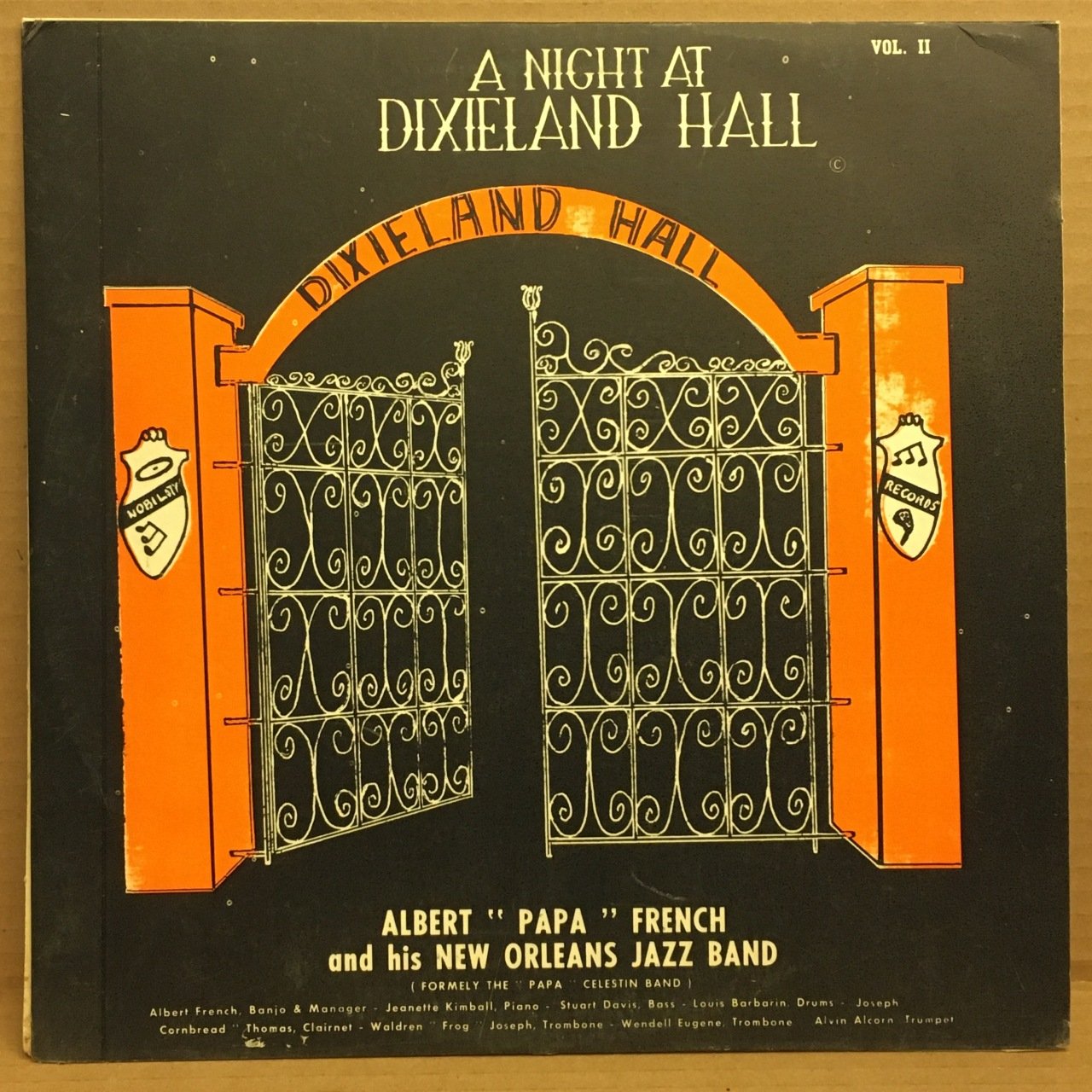 ALBERT ''PAPA'' FRENCH AND HIS NEW ORLEANS JAZZ BAND - A NIGHT AT DIXIELAND HALL 2.EL PLAK