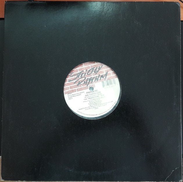 PHOTON INC. - GIVE A LITTLE LOVE (1992) - 12'' MAXI SINGLE PLAK 2.EL