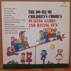 THE DO RE MI CHILDREN'S CHORUS PLAYING GAMES AND HAVING FUN - LP PLAK 2.EL