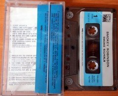 SMOKEY ROBINSON - SMOKE SIGNALS (1986) MMY CASSETTE MADE IN TURKEY ''USED'' PAPER LABEL