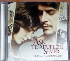 AŞK TESADÜFLERİ SEVER ORJİNAL FİLM MÜZİKLERİ / MÜSLÜM GÜRSES, ŞEBNEM FERAH, TNK, REDD, TEOMAN, TANJU OKAN (2011) PASAJ CD 2.EL