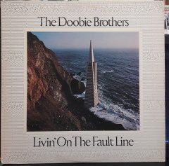 THE DOOBIE BROTHERS - LIVIN' ON THE FAULT LINE (1977) - PLAK 2.EL