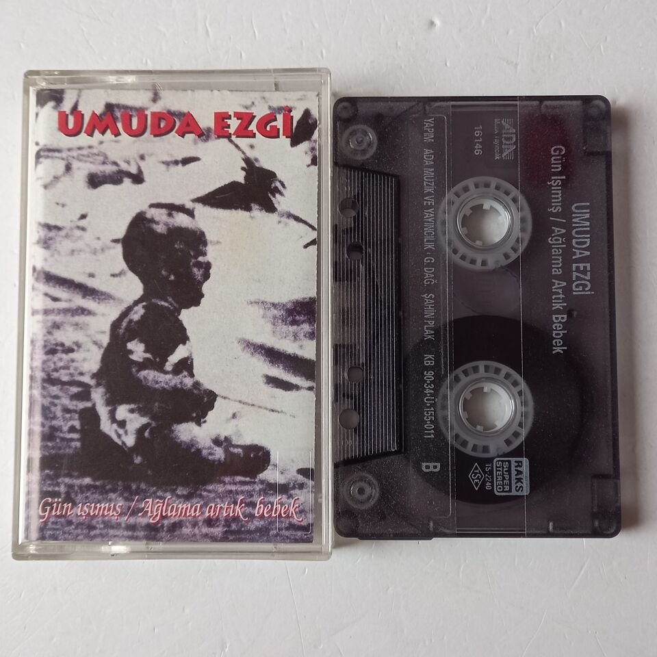 UMUDA EZGİ - GÜN IŞIMIŞ / AĞLAMA ARTIK BEBEK (1990) - KASET 2.EL