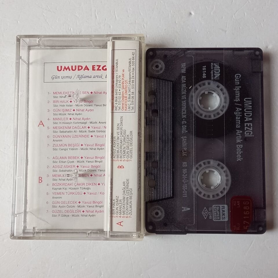 UMUDA EZGİ - GÜN IŞIMIŞ / AĞLAMA ARTIK BEBEK (1990) - KASET 2.EL