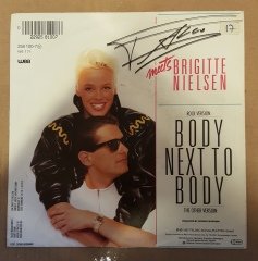 FALCO MEETS BRIGITTE NIELSEN  - BODY NEXT TO BODY 7'' 45 DEVİR 2.EL PLAK