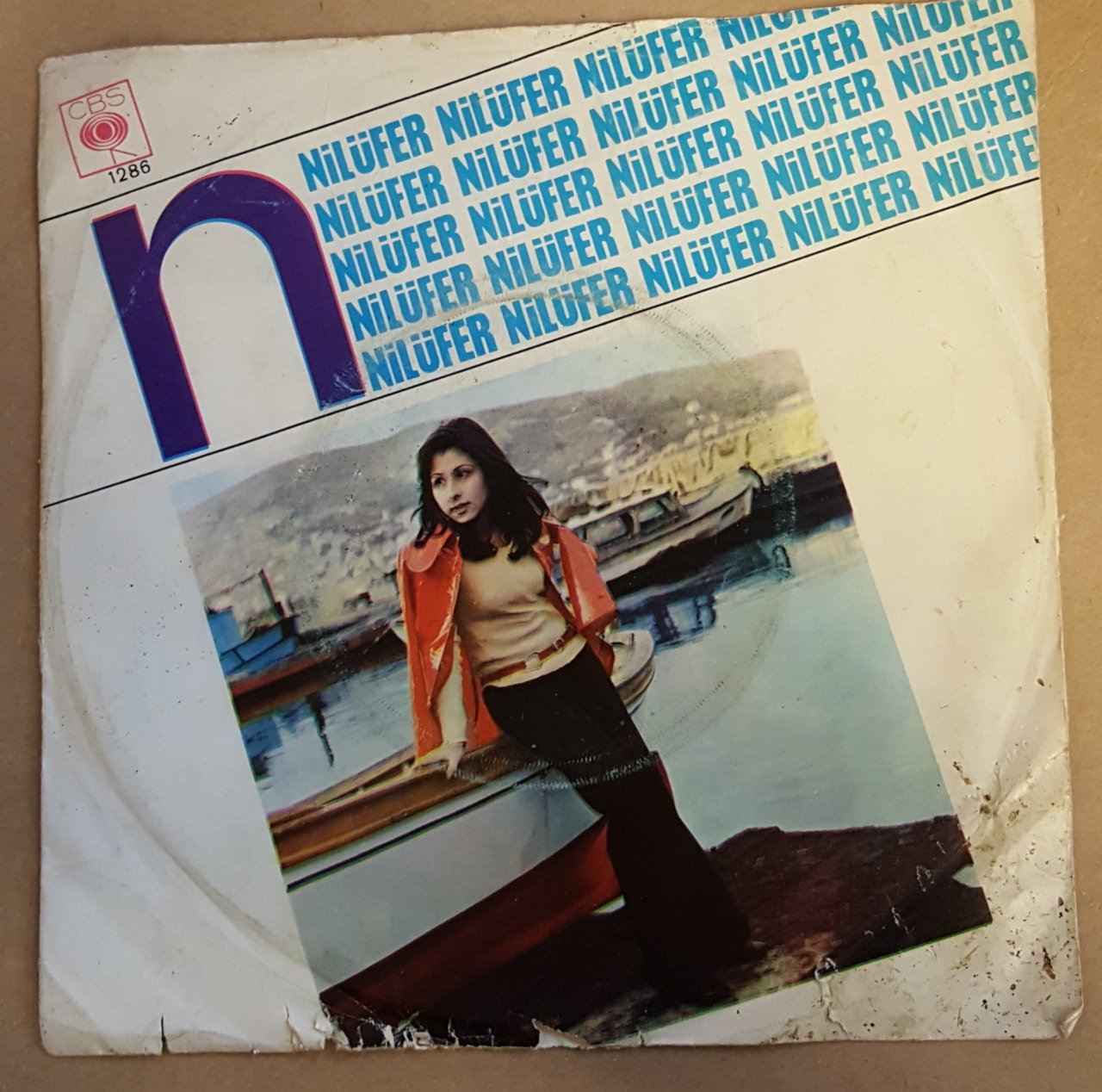 NİLÜFER - DÜNYA DÖNÜYOR / NEDEN -- 7'' 45 DEVİR KAPAKLI CBS 2.EL